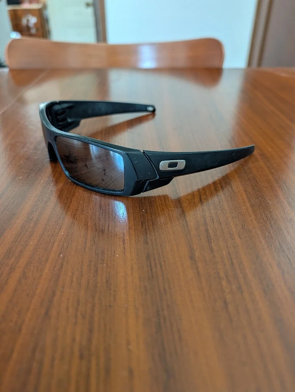 Oakley Black Wraparound Gascan Sunglasses with Silver Logo Pre Owned